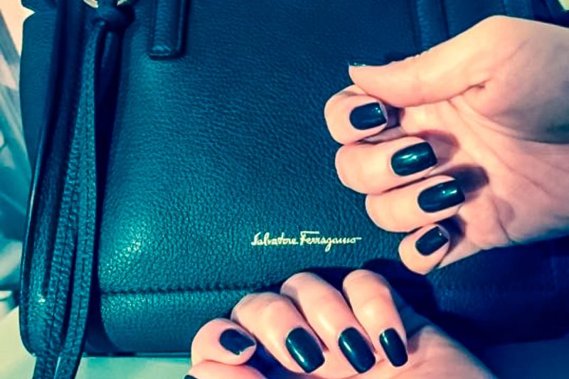 Li Nails - Κέντρο αισθητικής και ομορφιάς - Μανικιούρ