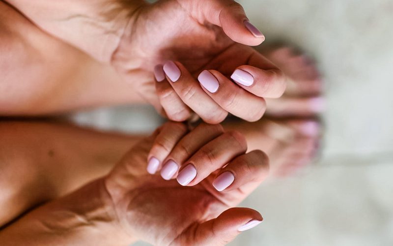 Li Nails - Κέντρο αισθητικής και ομορφιάς - Μανικιούρ